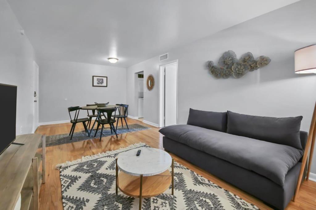 Decorative 1Br With Parking Close To Stores Tampa Exterior photo